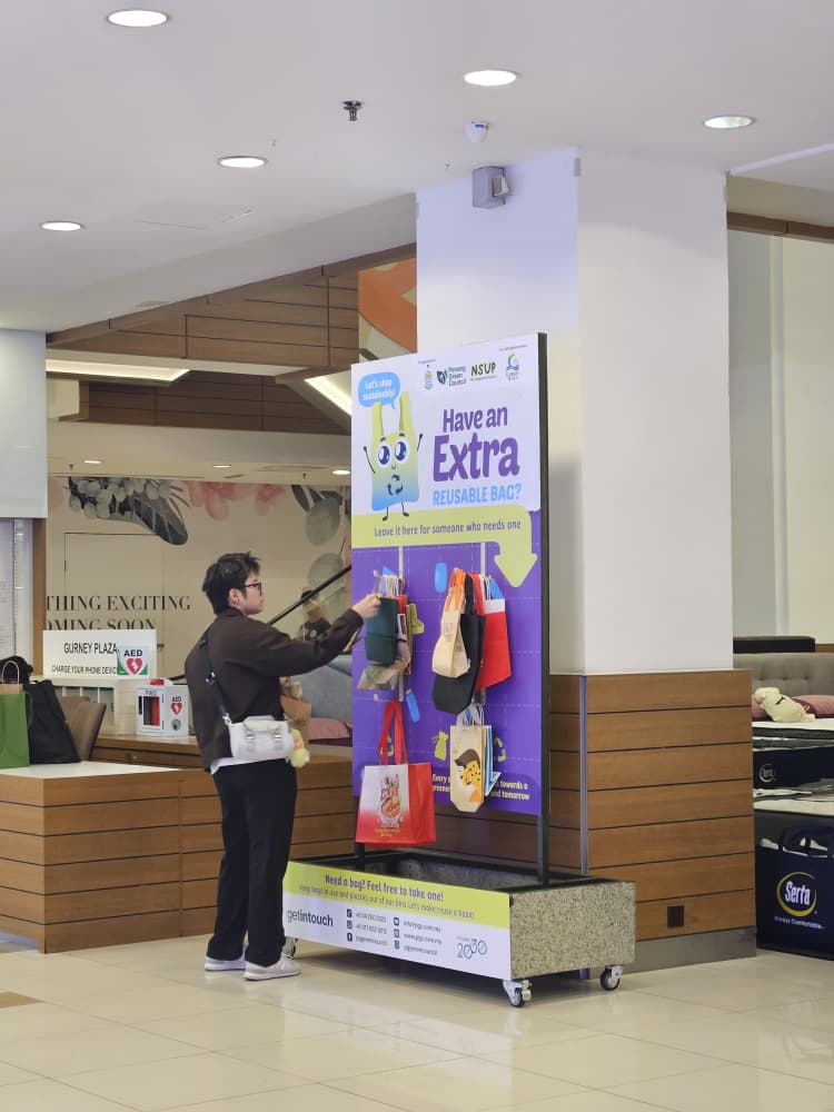 Rebag Station @ Gurney Plaza (8)